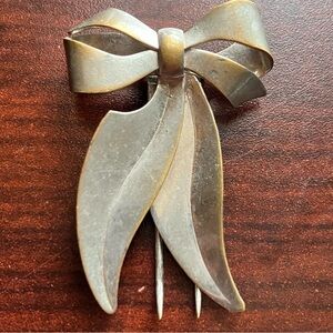 Vintage Bow Pin